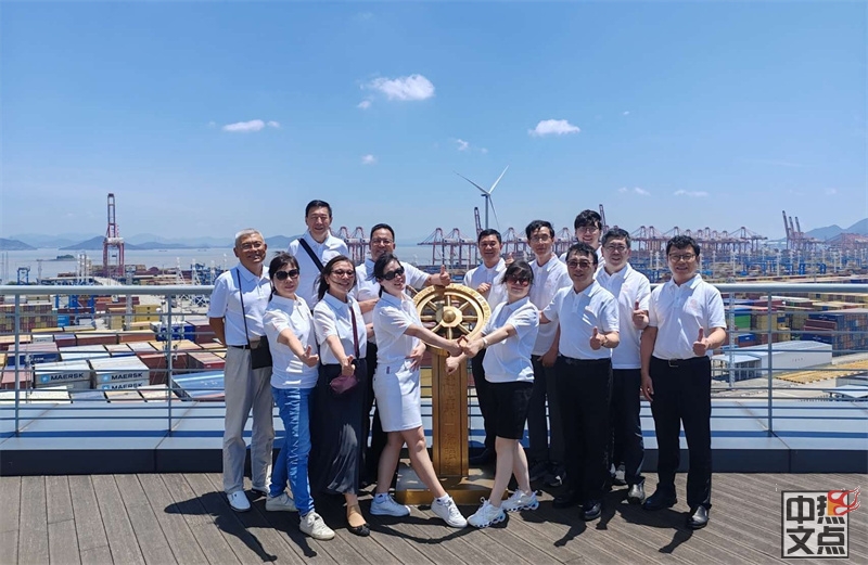 加拿大浙江总商会与加中校友商盟国际科技考察团系列报道之五：走访宁波舟山港和宁波大学